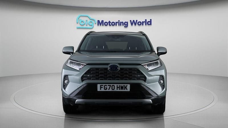 Used Toyota RAV4 Hybrid Design 218 HP (160 kW) 2020 Green SUV
