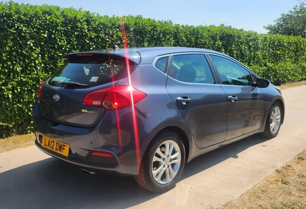 Used Kia Ceed 126 HP (92 kW) 2012 Blue Hatchback