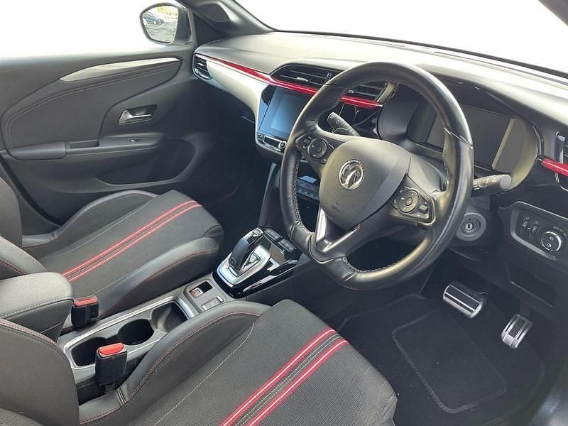 Used Vauxhall Corsa Edition 130 HP (95 kW) 2021 White Hatchback