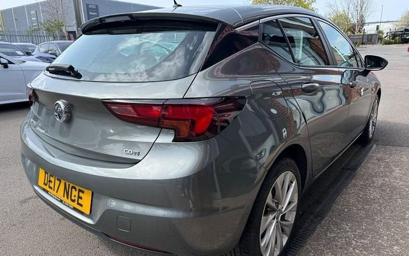 Used Vauxhall Astra 110 HP (80 kW) 2017 Grey Hatchback