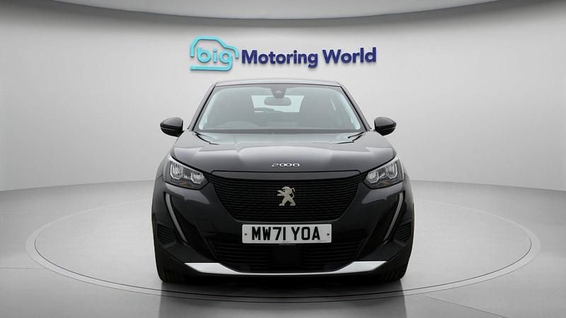 Used Peugeot e-2008 Active Premium 98 kW (134 HP) 2022 Black SUV