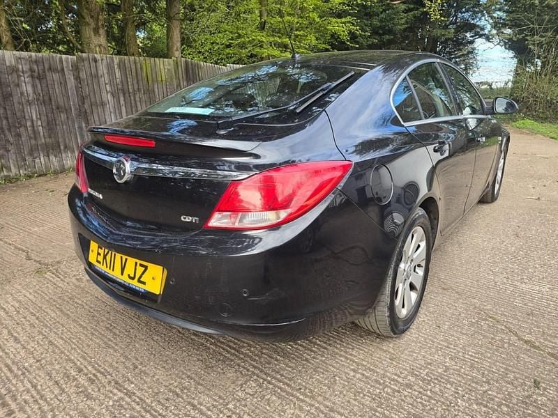 Used Vauxhall Insignia SRi 2011 Black Hatchback