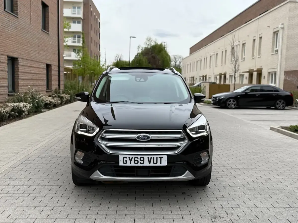 Käytetty Ford Kuga Titanium X 2019 Musta Katumaasturi