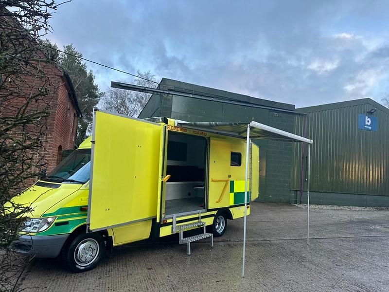 Used Mercedes Sprinter 2006 Yellow Van