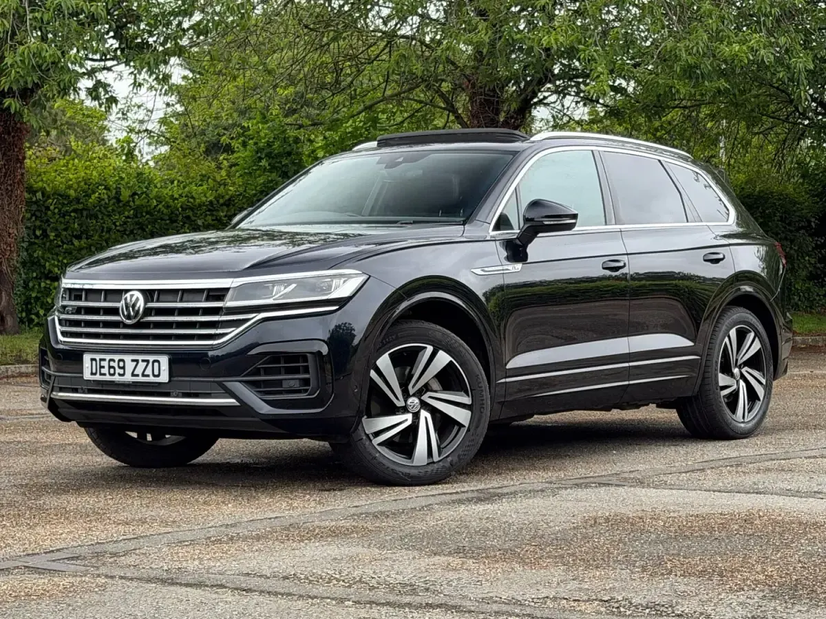 Used VW Touareg R-line 286 HP (210 kW) 2019 Blue SUV