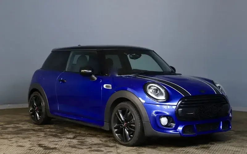 Usado Mini Cooper Hatch 136 HP (100 kW) 2018 Azul Citadino