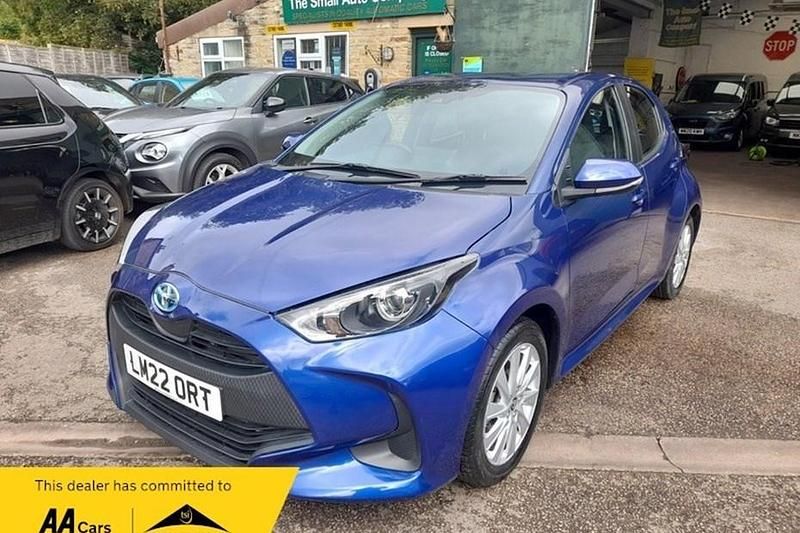 Used 2022 Toyota Yaris Hybrid | £14,475 (Super price) - Image 1/1