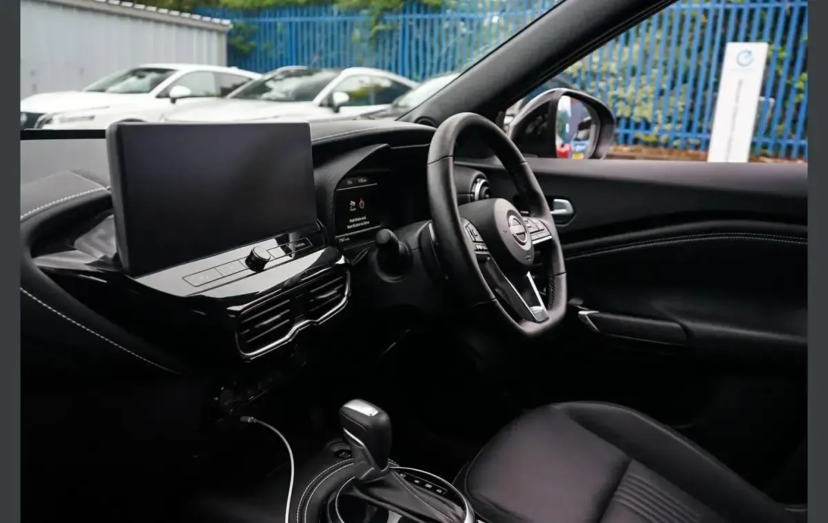 New Nissan Juke Tekna 114 HP (83 kW) 2025 Grey SUV