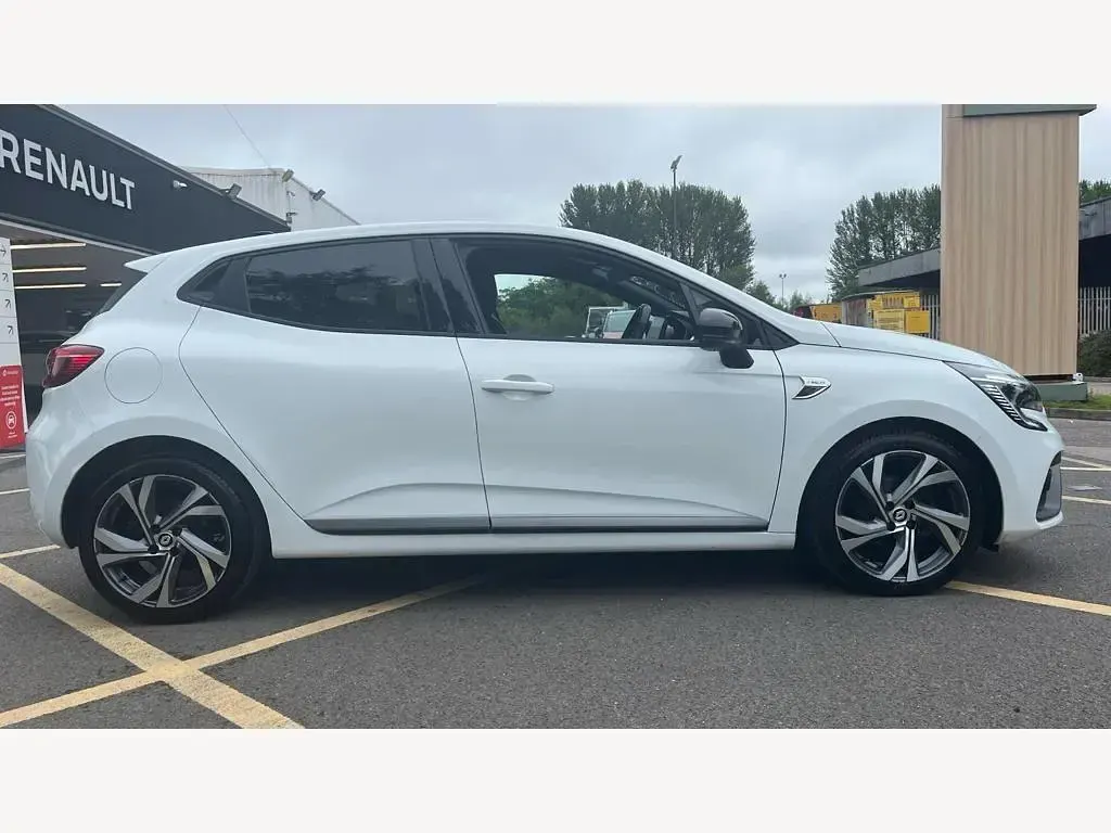Used Renault Clio RS Line 90 HP (66 kW) 2023 Hatchback
