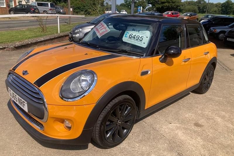 Orange Used 2015 Mini ONE Hatch Hatchback | £6,491 (Fair price) - Image 1/1