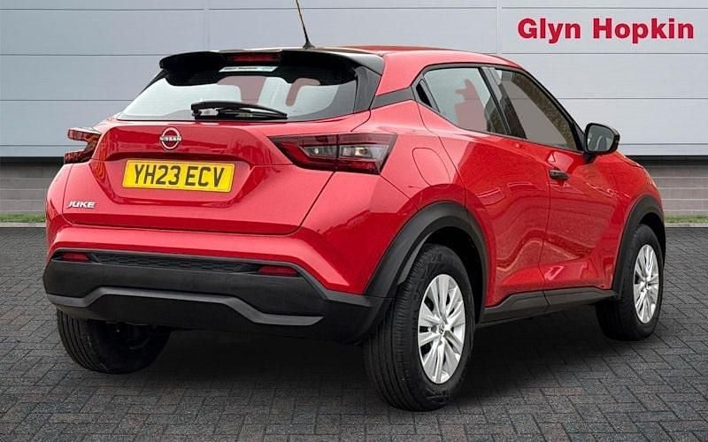 Used Nissan Juke Visia 117 HP (86 kW) 2023 Red SUV
