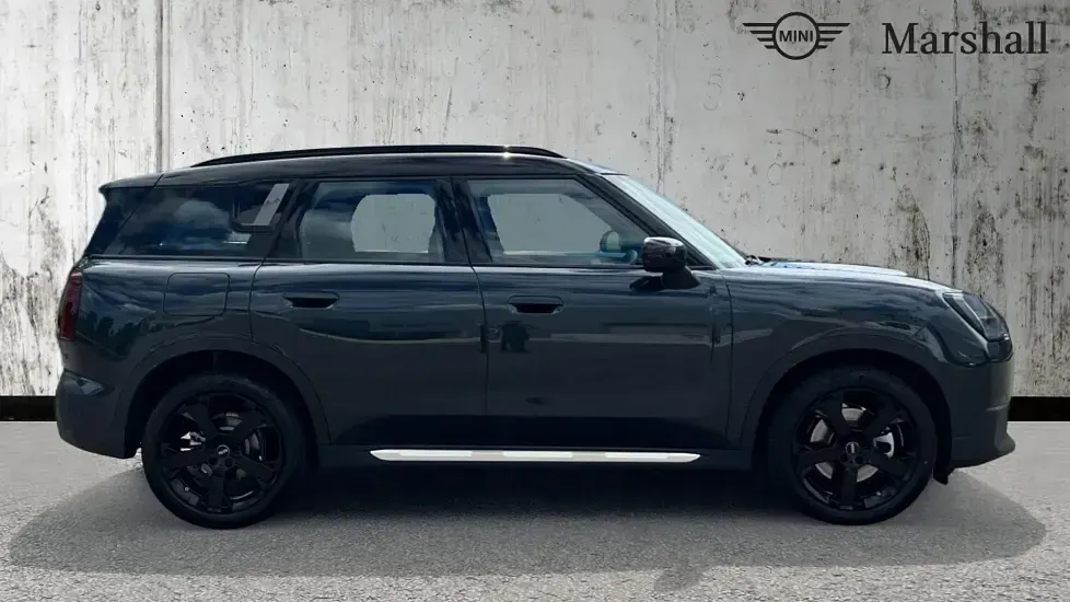 Used Mini Countryman Exclusive 170 HP (125 kW) 2025 Legend grey SUV