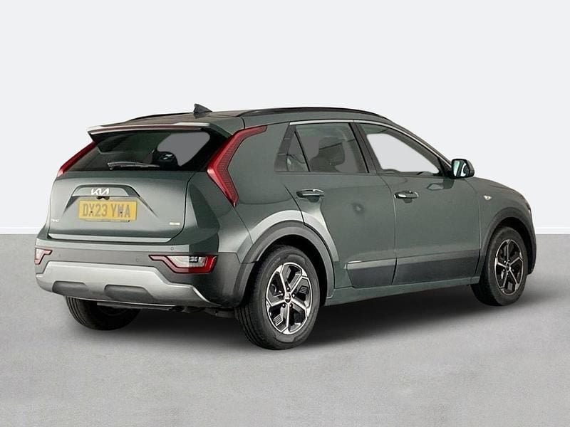 Used Kia Niro 139 HP (102 kW) 2023 Green SUV