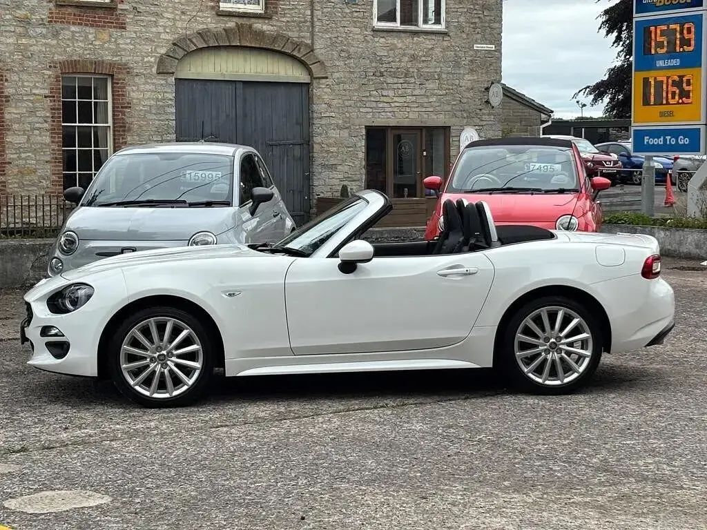 Used Fiat 124 Spider Lusso Plus 140 HP (102 kW) 2016 White Cabriolet