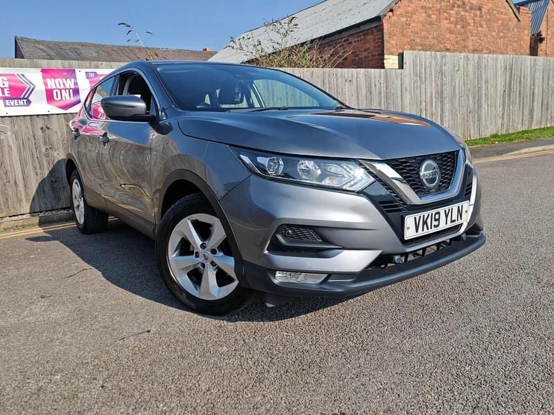 Used Nissan Qashqai Acenta Premium 140 HP (102 kW) 2019 Grey SUV