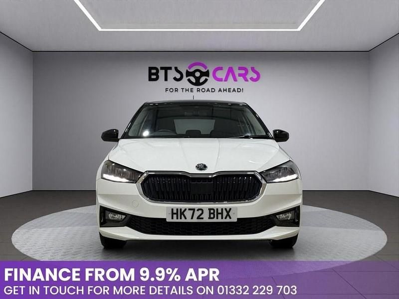 Used Skoda Fabia Colour Edition 110 HP (80 kW) 2022 White Hatchback