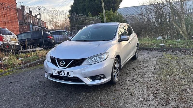 Used Nissan Pulsar Tekna 110 HP (80 kW) 2015 Silver Hatchback