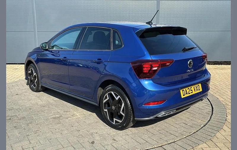 Begagnad VW Polo R-line 115 HK (84 kW) 2025 Blå Halvkombi