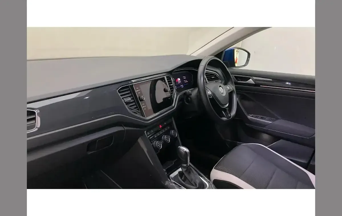 Used VW T-Roc SEL 150 HP (110 kW) 2019 Blue SUV