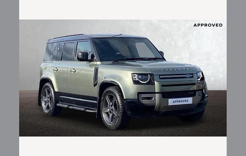Used Land Rover Defender SE Dynamic 404 HP (297 kW) 2023 Pangea green SUV