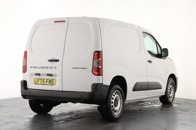 Ny Peugeot Partner 131 HK (96 kW) 2025 Vit Minibuss