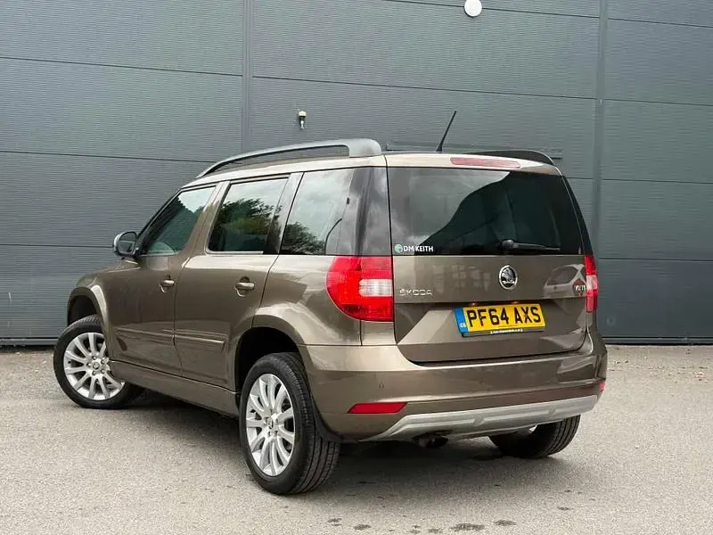 Used Skoda Yeti Elegance 105 HP (77 kW) 2014 Brown SUV