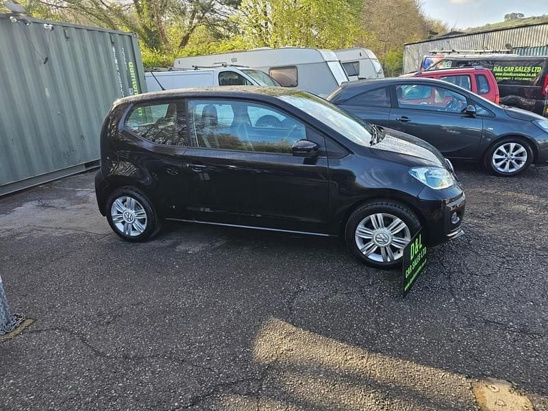 Begagnad VW up! high up! 2016 Svart Halvkombi