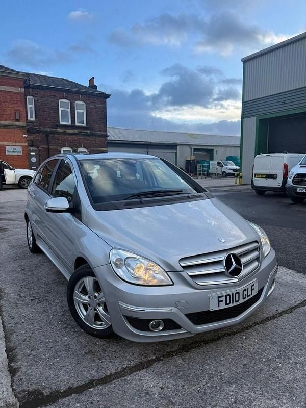 Used Mercedes B180 SE 109 HP (80 kW) 2010 Silver MPV