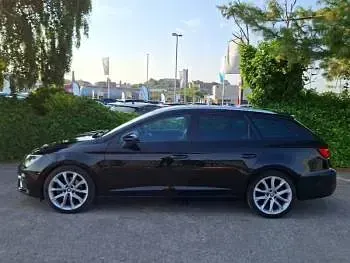 Used Seat Leon FR Sport 190 HP (139 kW) 2019 Black Estate