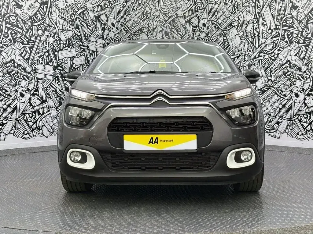Używany Citroën C3 PureTech 83 KM (61 kW) 2022 Szary Hatchback