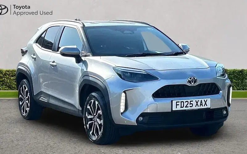 Used Toyota Yaris Cross Design 116 HP (85 kW) 2025 SUV