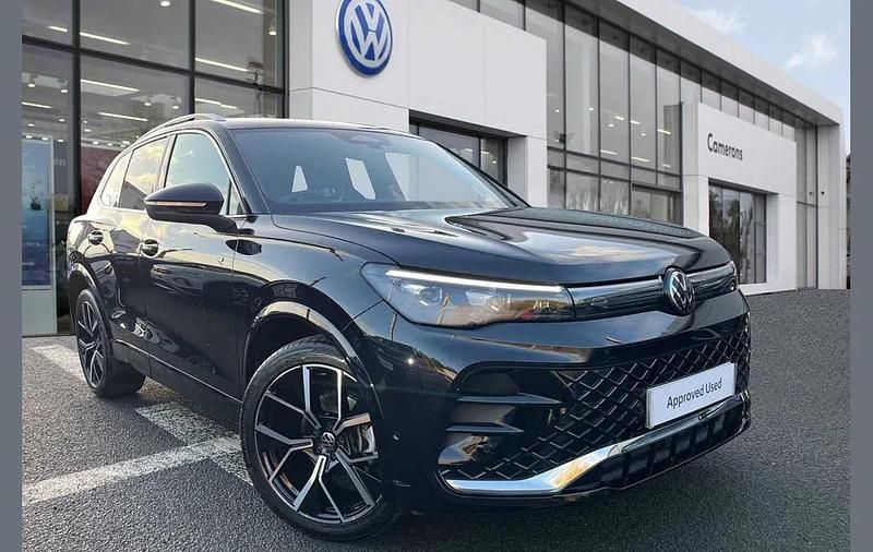 Used VW Tiguan R-line 148 HP (108 kW) 2024 Black SUV