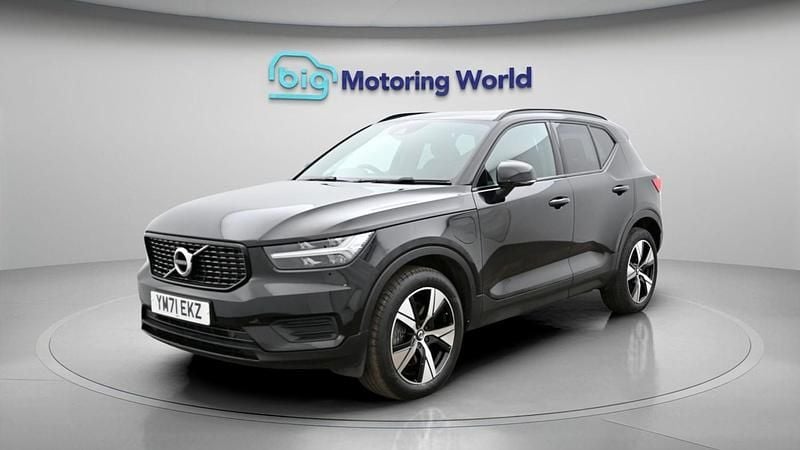 Used Volvo XC40 Plus 211 HP (155 kW) 2021 Black SUV