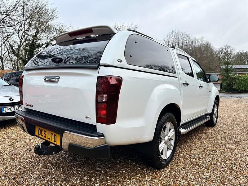 Used Isuzu D-Max 2017 White Pickup