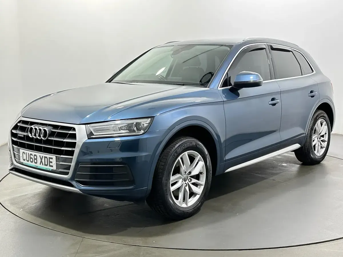 Used Audi Q5 190 HP (139 kW) 2018 Blue SUV