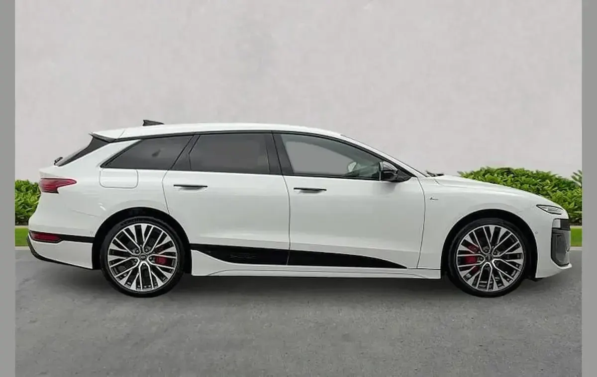 New Audi A6 e-tron Performance 269 kW (367 HP) 2025 White Estate