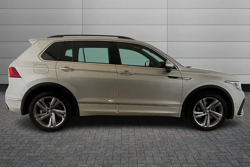 Used VW Tiguan R-line Edition 150 HP (110 kW) 2024 Silver SUV