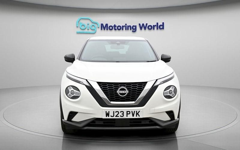 Used Nissan Juke N-Connecta 114 HP (83 kW) 2023 White SUV