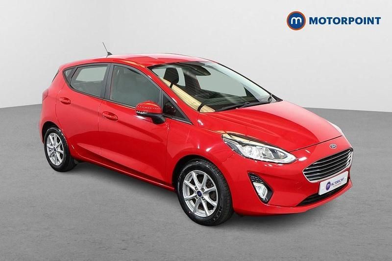 Red Used 2018 Ford Fiesta Zetec Hatchback | £10,499 (Fair price) - Image 1/4