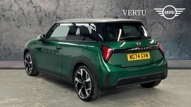 Used Mini Cooper Exclusive 204 HP (150 kW) 2024 Hatchback