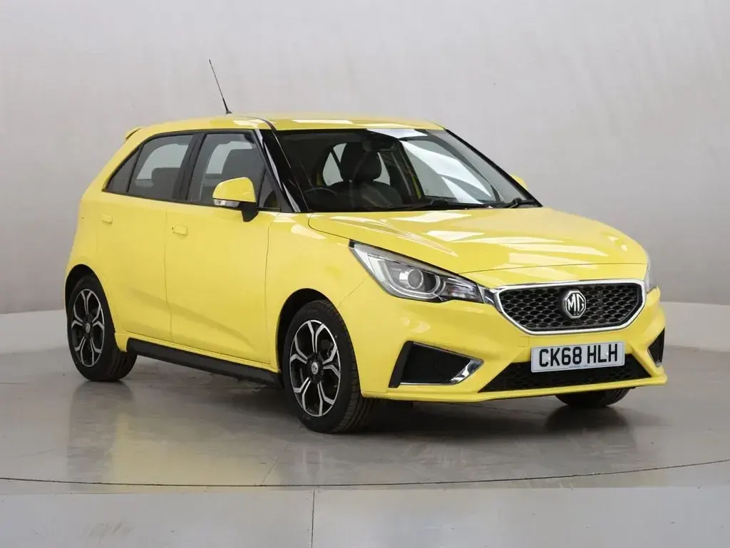 Used MG MG3 Exclusive 106 HP (77 kW) 2018 Yellow Hatchback