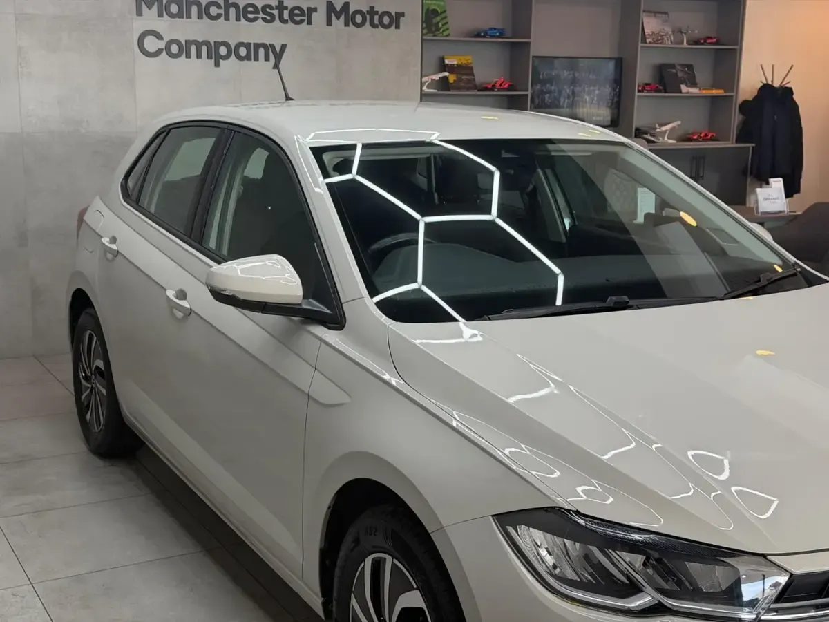 Begagnad VW Polo Life 95 HK (69 kW) 2023 Grå Halvkombi