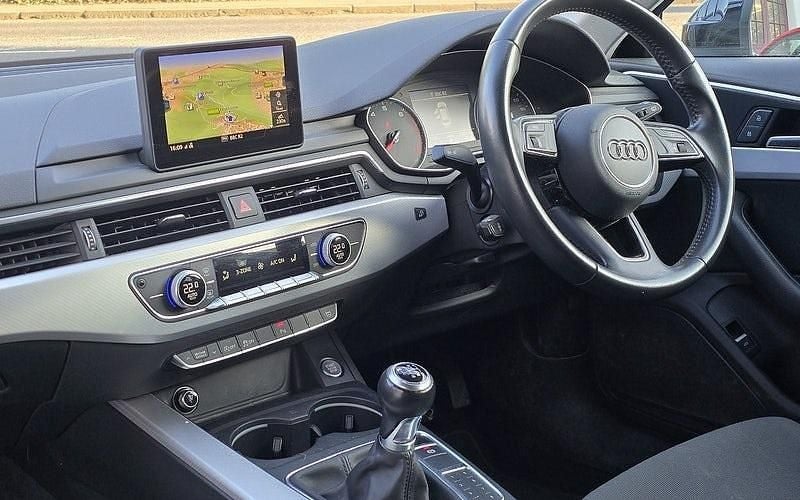 Used Audi A4 Sport 150 HP (110 kW) 2017 Black Estate