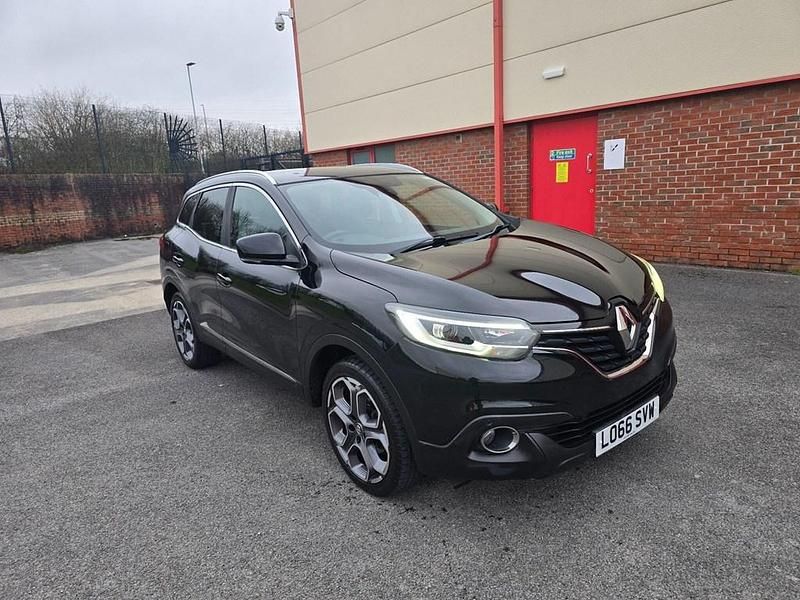 Used Renault Kadjar Dynamique 130 HP (95 kW) 2016 Black SUV