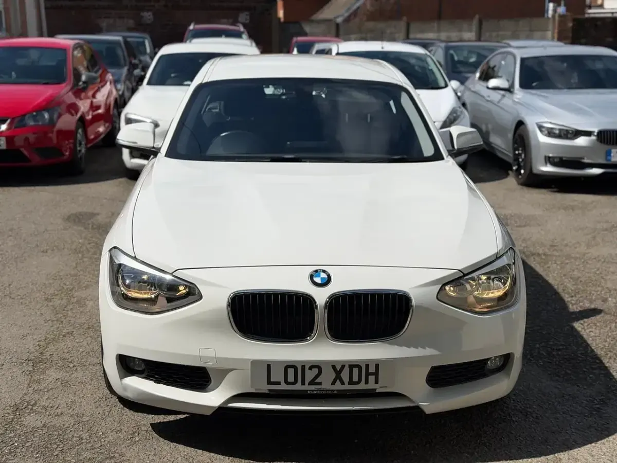 Used BMW 116 Efficient Dynamics 2012 White Hatchback