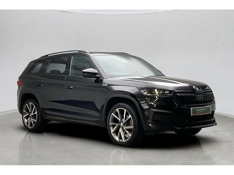 Black magic pearl effect Used 2022 Skoda Kodiaq SportLine SUV | £27,998 (A bit pricey) - Image 1/4