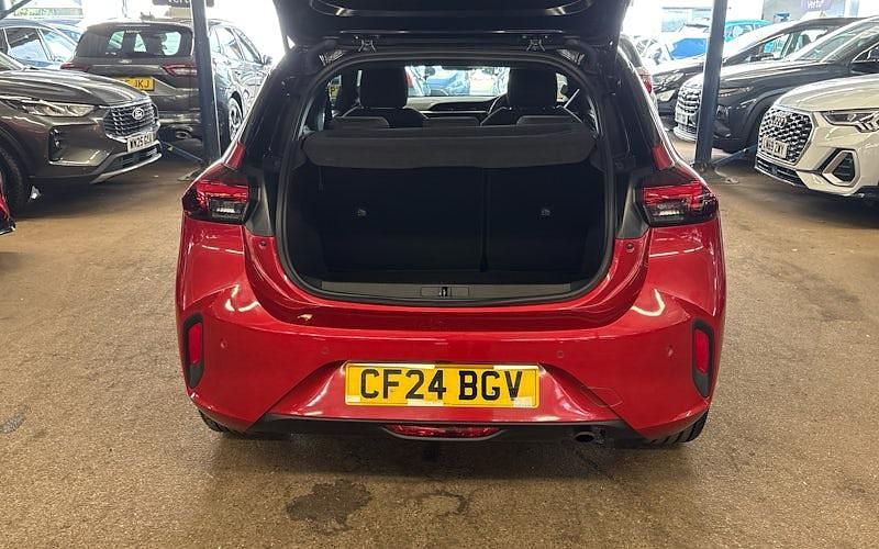 Second-hand Vauxhall Corsa 75 CP (55 kW) 2024 Roșu Hatchback