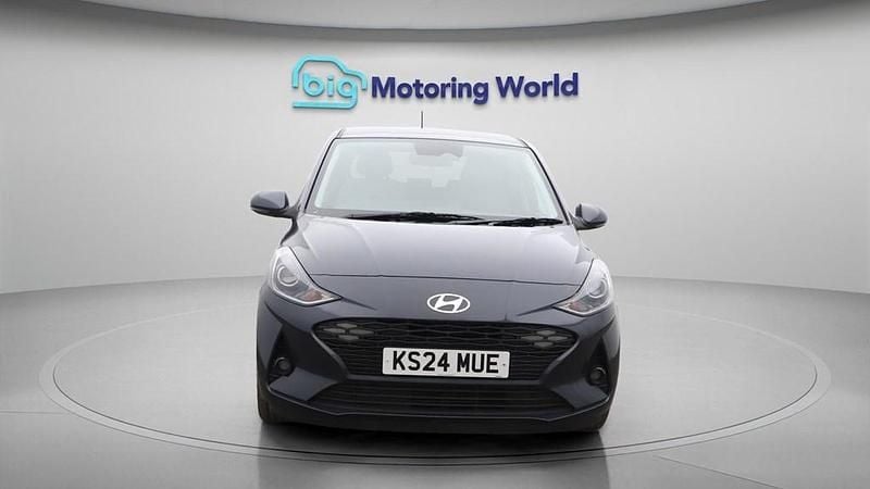 Used Hyundai i10 Premium 84 HP (61 kW) 2024 Grey Hatchback