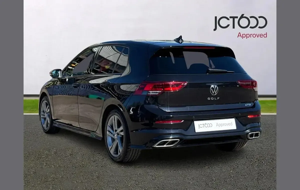 Used VW Golf VIII R-line 147 HP (108 kW) 2023 Black Hatchback