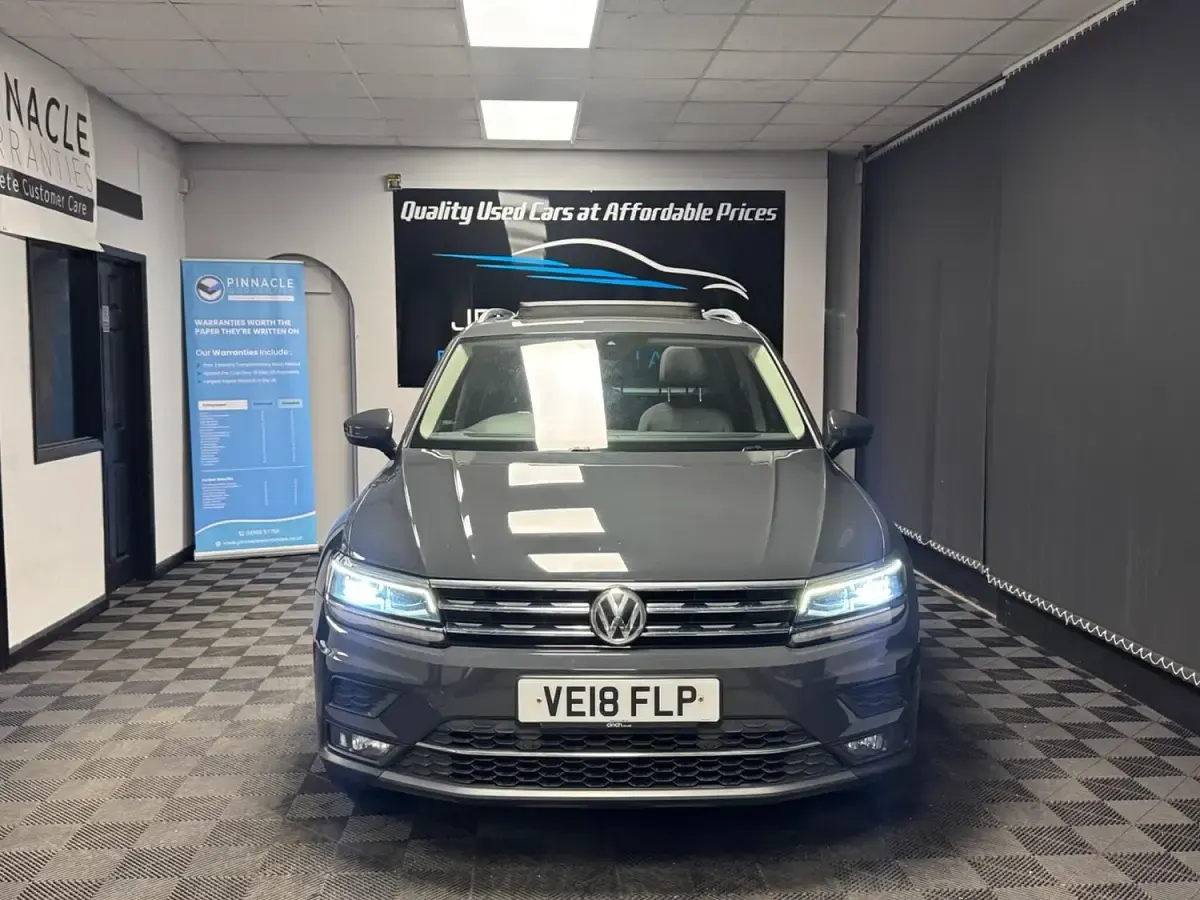 Usado VW Tiguan SEL 150 HP (110 kW) 2018 Cinzento SUV